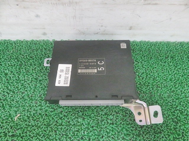 【中古】中古部品 ハイゼット S211P ｴﾝｼﾞﾝｺﾝﾋﾟｭｰﾀｰ 【3330380100-000037035563100】