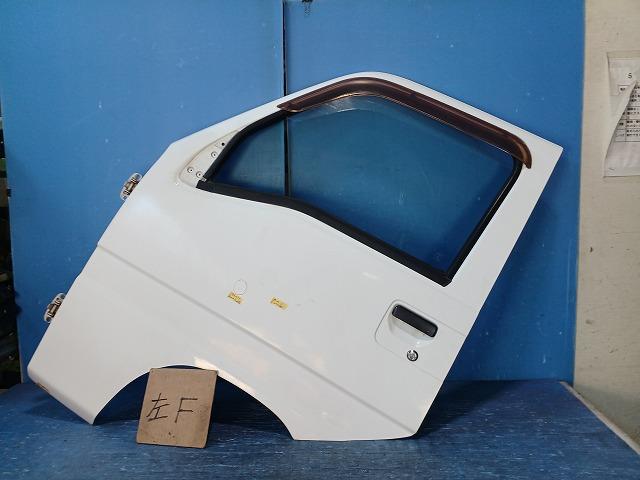 【中古】中古部品 サンバー TT2 左ﾌﾛﾝﾄﾄﾞｱ 【3310050100-251016000213200】