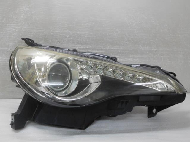 【中古】中古部品 ８６ ZN6 右ﾍｯﾄﾞﾗﾝﾌﾟ 【3380050000-000037782010800】