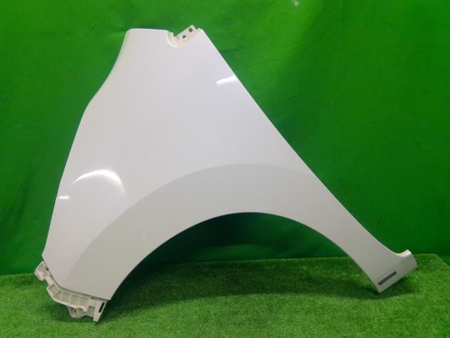 【中古】中古部品 ワゴンＲ MH23S 左ﾌﾛﾝﾄﾌｪﾝﾀﾞｰ 【3310200100-000022440010700】