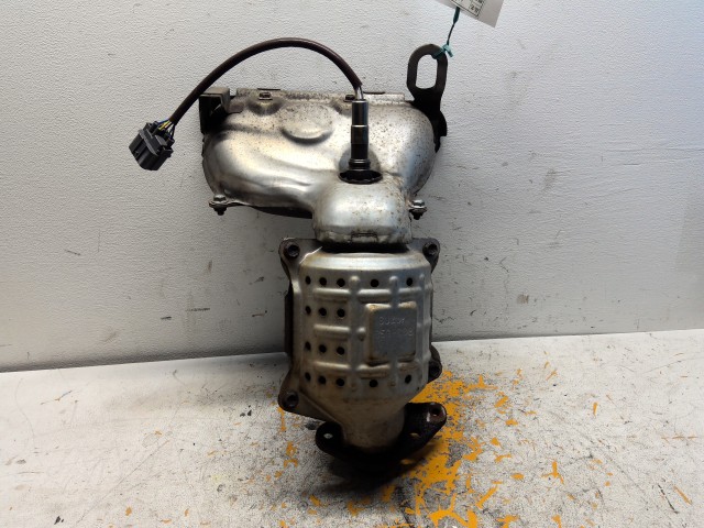 【中古】中古部品 ＭＲワゴン MF22S 触媒 【3310160100-000004486422400】