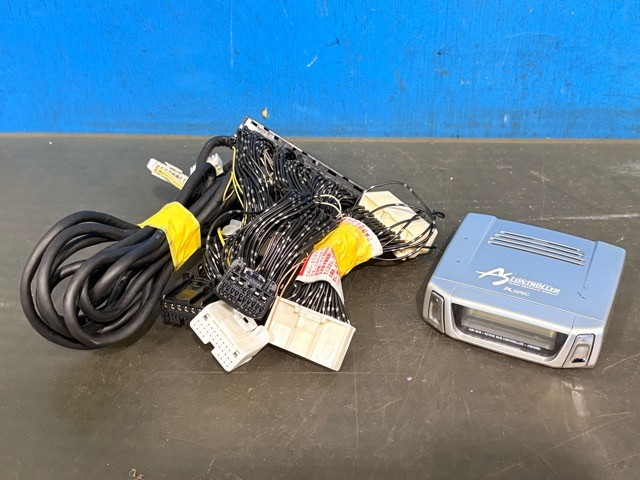 【中古】中古部品 レクサス LS UVF45 ｻｽﾍﾟﾝｼｮﾝｺﾝﾋﾟｭｰﾀｰ 【3330530100-000005476163300】
