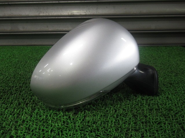 【中古】中古部品 プリウス ZVW30 右ｻｲﾄﾞﾐﾗｰ 【3330540100-250929000913500】
