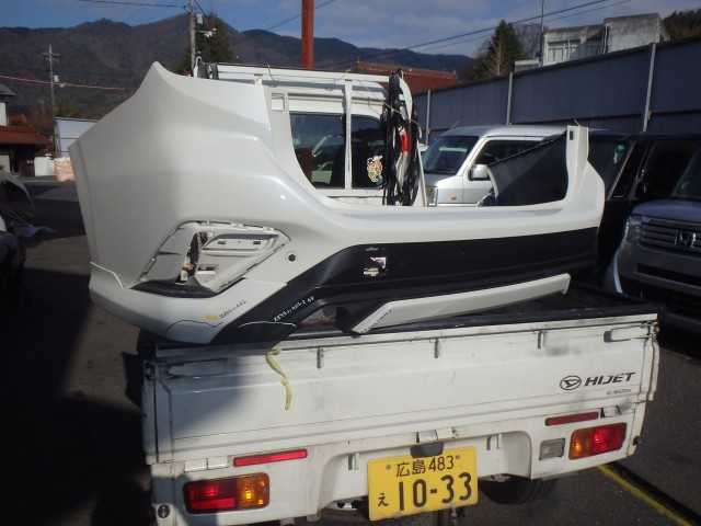 【中古】中古部品 レヴォーグ VN5 ﾘｱﾊﾞﾝﾊﾟｰﾌｪｰｽ 【3331010800-000023797415110】