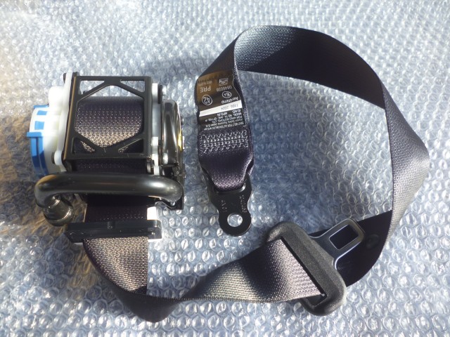 【中古】中古部品 日野大型車 FS1AKX ｼｰﾄﾍﾞﾙﾄ 【3540020100-000007125077150】 22,110円