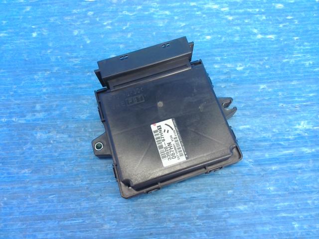 【中古】中古部品 キャリィ DA63T ｴﾝｼﾞﾝｺﾝﾋﾟｭｰﾀｰ 【3310550000-251128000763100】