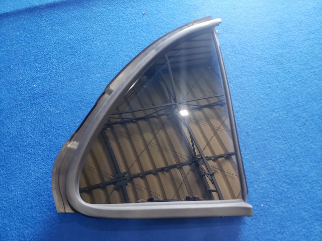 【中古】中古部品 ミラジーノ L650S 右ｸｫｰﾀｰｶﾞﾗｽ 【3310590000-202512057517280】