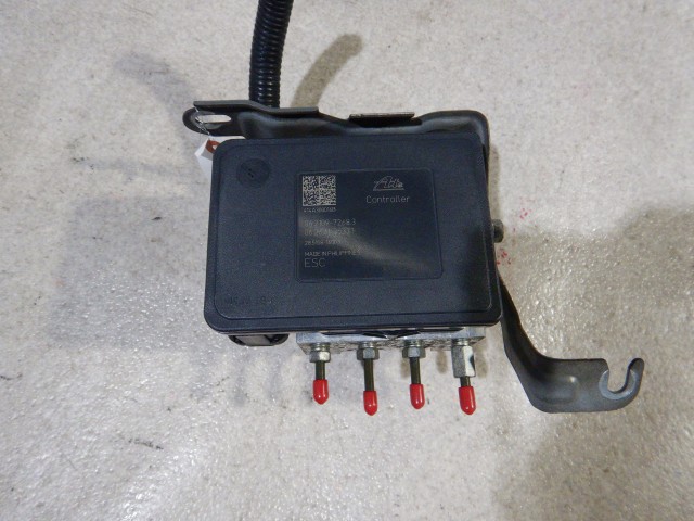 【中古】中古部品 スペーシア MK32S ABSアクチュエーター 【3330810100-251217000242500】