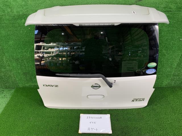 【中古】中古部品 デイズ B21W ﾊﾞｯｸﾄﾞｱ 【3330991000-251212000815800】