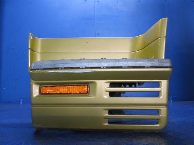 【中古】中古部品 ふそうトラクター FV60VJR 左ｻｲﾄﾞｽﾃｯﾌﾟ 【3310270100-000015119813801】