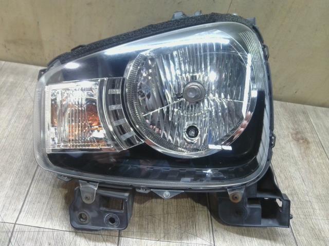 【中古】中古部品 キャロル HB36S 左ﾍｯﾄﾞﾗﾝﾌﾟ 【3310390100-251213000410900】