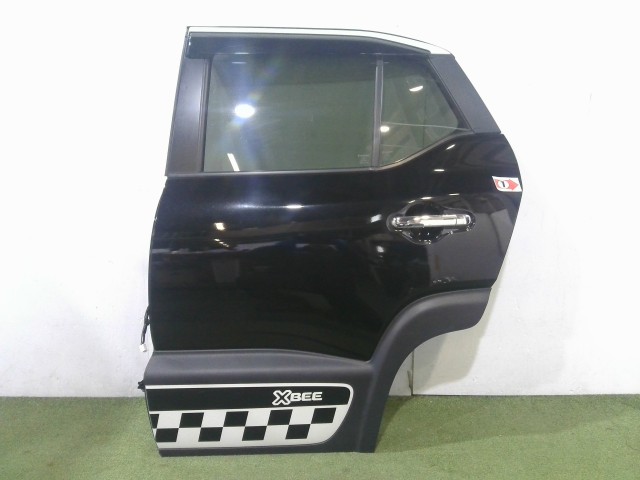 【中古】中古部品 クロスビー MN71S 左ﾘｱﾄﾞｱ 【3310090100-202512058013400】