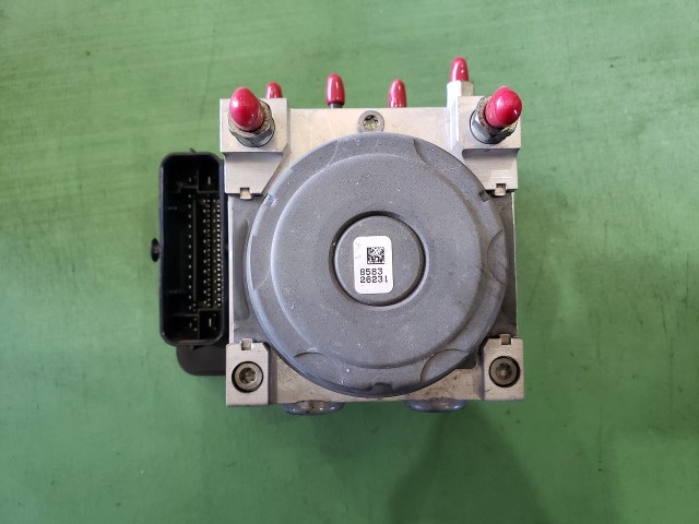 【中古】中古部品 ワゴンＲ MH34S ABSｱｸﾁｭｴｰﾀｰ 【3310590000-202512070442500】
