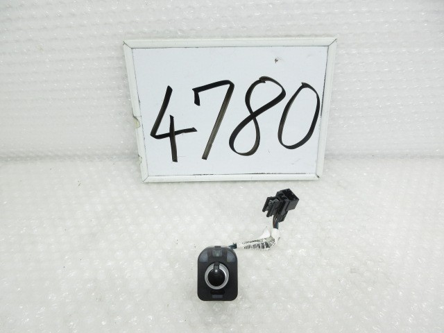 【中古】中古部品 アウディ A6 4GCHVS ﾄﾞｱﾐﾗｰｽｲｯﾁ 【3500170000-251222502461850】