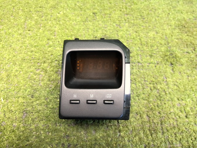 【中古】中古部品 マークII GX90 時計 【3330200100-220119000068050】