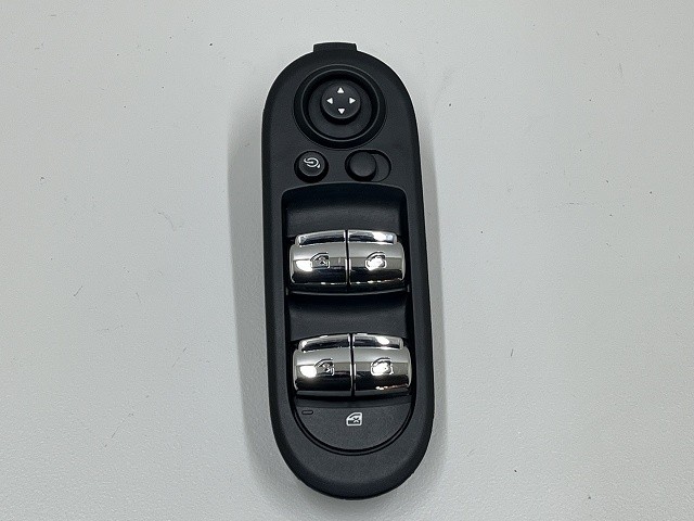 【中古】中古部品 BMW ミニ XT15 ﾊﾟﾜｰｳｲﾝﾄﾞｳｽｲｯﾁ 【3310070100-0000A4272361900】 14,861円