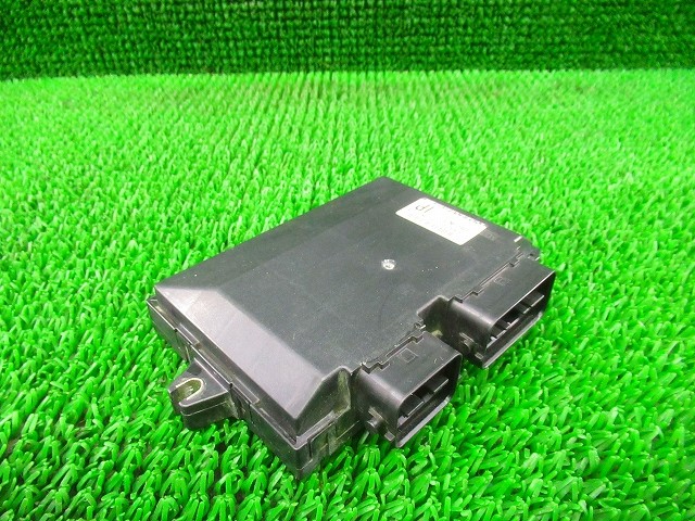 【中古】中古部品 ワゴンＲ MH21S ｴﾝｼﾞﾝｺﾝﾋﾟｭｰﾀｰ 【3330210100-000037222463100】