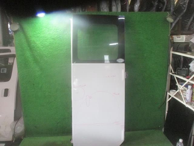 【中古】中古部品 シビリアン AHW41 ﾊﾞｯｸﾄﾞｱ 【3500080000-000213126515800】
