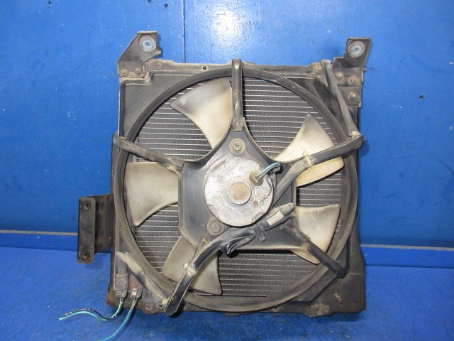 【中古】中古部品 UDトラクター GK5XAB ｺﾝﾃﾞﾝｻｰ 【3310270100-000015155060600】｜e-cleマート