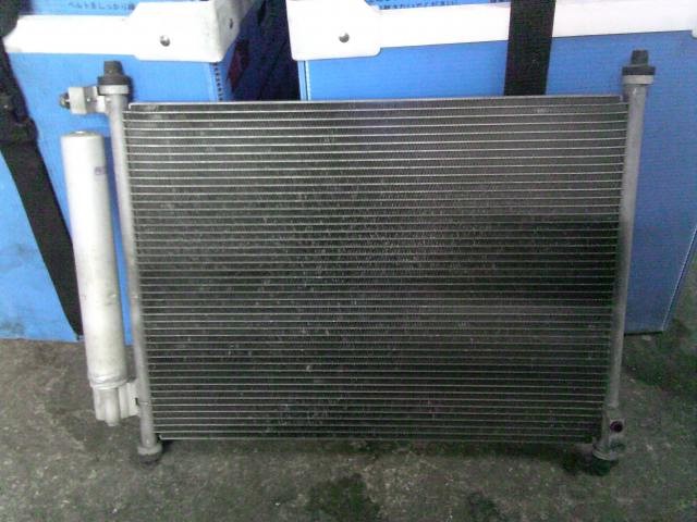 【中古】中古部品 エブリィ DA64W ｺﾝﾃﾞﾝｻｰ 【3330220100-251225000160600】