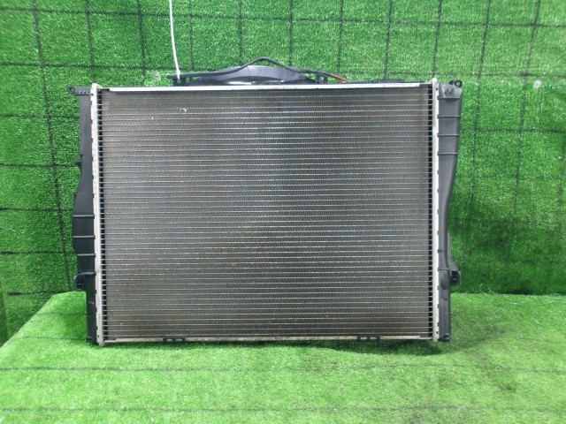【中古】中古部品 BMW X1 VL25 ﾗｼﾞｴｰﾀ 【3330420100-251216000120400】