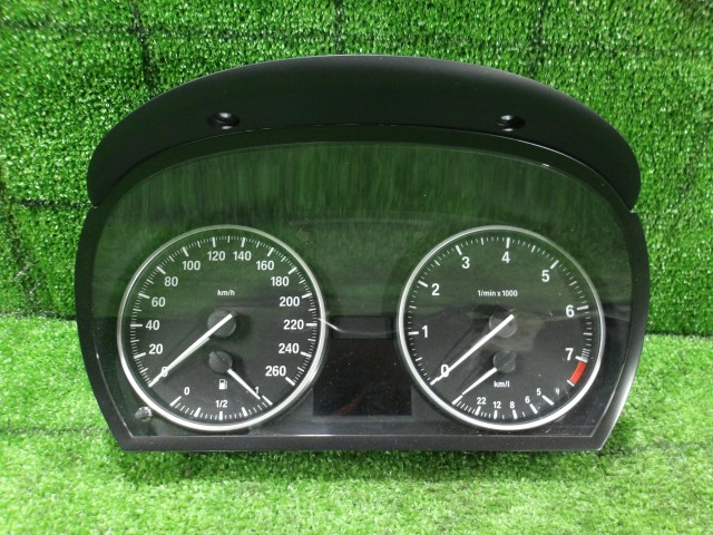 【中古】中古部品 BMW X1 VL25 ｽﾋﾟｰﾄﾞﾒｰﾀｰ 【3330420100-251216000161400】 9,849円