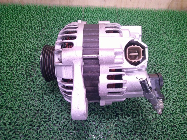 【中古】中古部品 エブリィ DA64V ｵﾙﾀﾈｰﾀｰ 【3330660100-000025336860200】