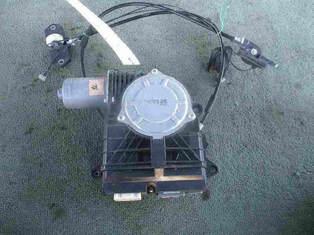 【中古】中古部品 ステップワゴン RK5 左ﾊﾟﾜｰｽﾗｲﾄﾞﾄﾞｱﾓｰﾀｰ 【3340030100-000203021764660】