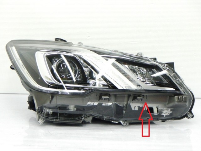 【中古】再生部品 クラウン AWS210 右ﾍｯﾄﾞﾗﾝﾌﾟ 【3380010000-251225501010800】