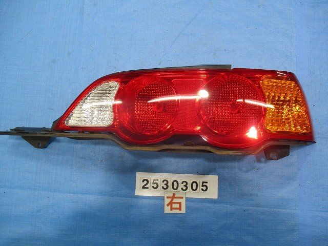 【中古】中古部品 インテグラ DC5 右ﾃｰﾙﾗﾝﾌﾟ 【3310040100-000253030515500】