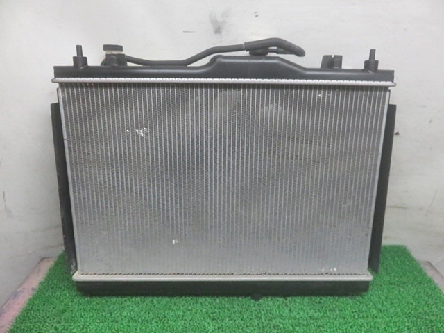 【中古】中古部品 ランサーカーゴ CVZNY12 ﾗｼﾞｴｰﾀ 【3330380100-000037036020400】 13,891円