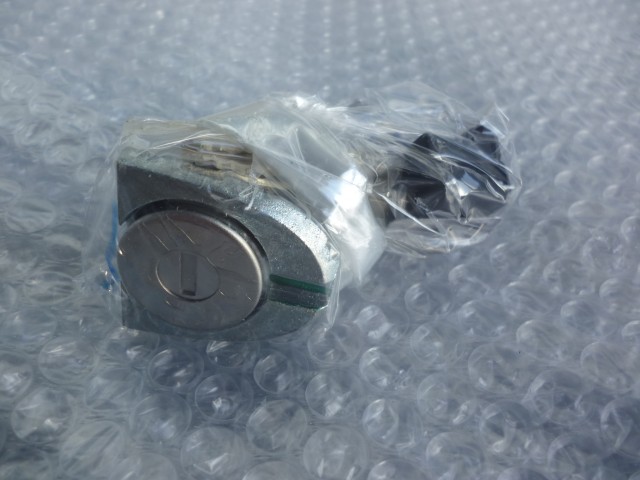 【中古】中古部品 マーチ K13 ｲｸﾞﾆｯｼｮﾝｽｲｯﾁ・ｷｰｼﾘﾝﾀﾞｰ 【3540020100-000007124068650】 6,521円