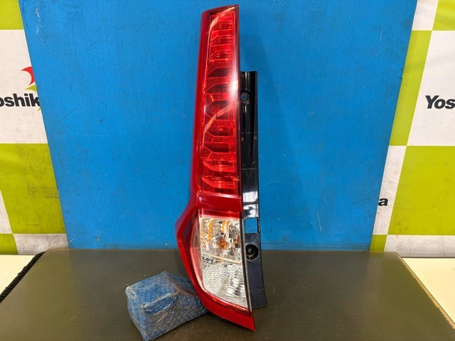 【中古】中古部品 トール M900S 左ﾃｰﾙﾗﾝﾌﾟ 【3330530100-000005495215600】 7,570円