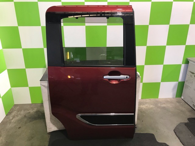 【中古】中古部品 タント LA650S 右ﾘｱﾄﾞｱ 【3330530100-000005490013300】