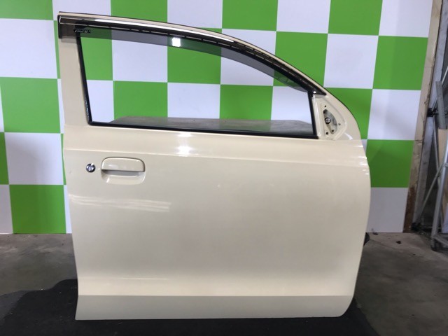 【中古】中古部品 アルト HA36S 右ﾌﾛﾝﾄﾄﾞｱ 【3330530100-000005490813100】