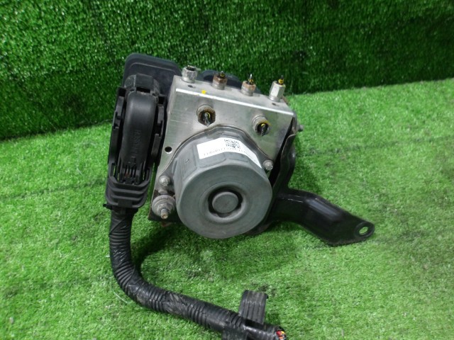 【中古】中古部品 フリード GP3 ABSｱｸﾁｭｴｰﾀｰ 【3330420100-251223000342500】