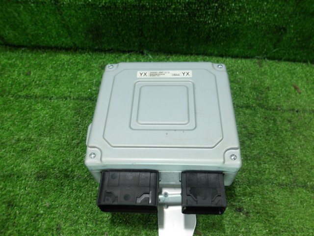 【中古】中古部品 フリード GP3 PSｺﾝﾋﾟｭｰﾀｰ 【3330420100-251223000363500】