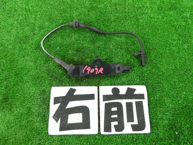 【中古】中古部品 ステップワゴン RK5 ABSｾﾝｻｰ 【3260250000-000025190963450】