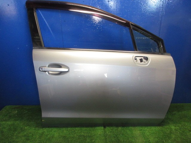 【中古】中古部品 レヴォーグ VM4 右ﾌﾛﾝﾄﾄﾞｱ 【3310270100-000015166813100】