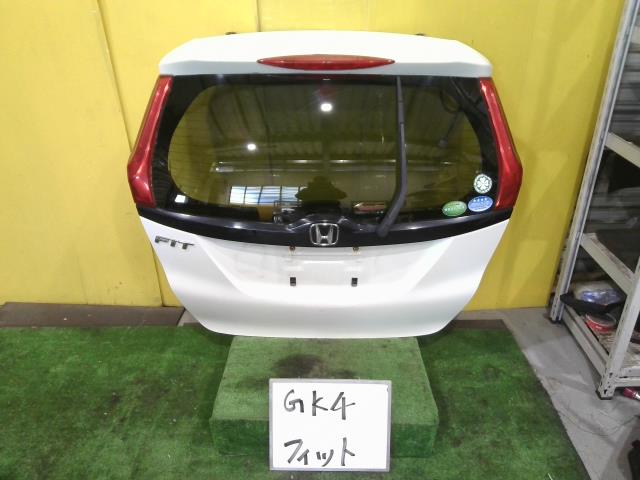 【中古】中古部品 フィット GK4 ﾊﾞｯｸﾄﾞｱ 【3331010600-251211000715800】 31,818円