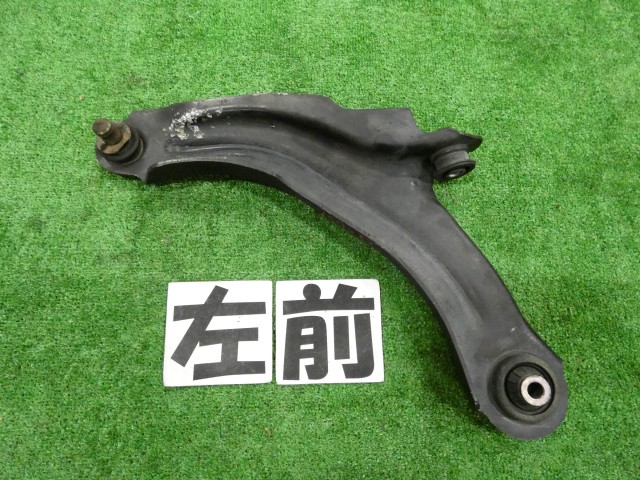 【中古】中古部品 ルノー ルーテシア RH4B 左ﾌﾛﾝﾄﾛｱｱｰﾑ 【3260250000-000025189251740】