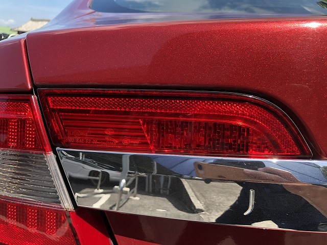 【中古】中古部品 ジャガー XF J05FA 左ﾌｨﾆｯｼｬｰﾊﾟﾈﾙ 【3310070100-0000Y0772815220】