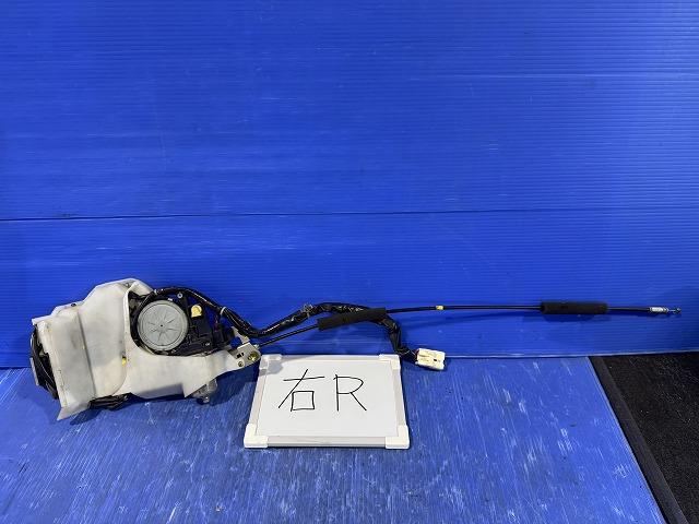 【中古】中古部品 セレナ C25 右ﾘｱｸﾛｰｻﾞｰﾄﾞｱﾓｰﾀｰ 【3310050100-000183043366121】