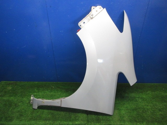 【中古】中古部品 セレナ HFC26 左ﾌﾛﾝﾄﾌｪﾝﾀﾞｰ 【3310270100-000015164210700】