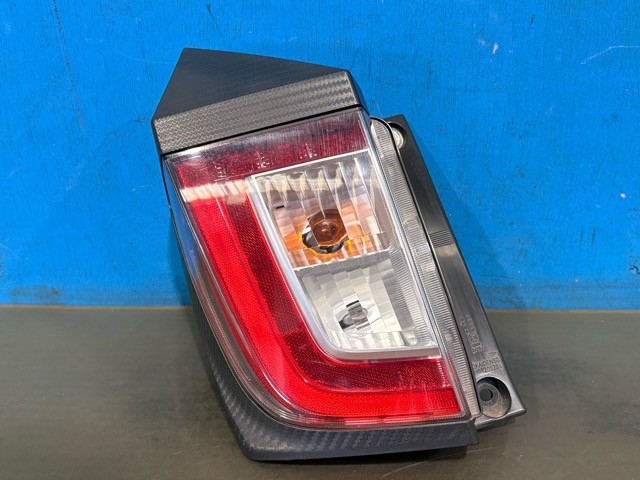 【中古】中古部品 ミライース LA350S 左ﾃｰﾙﾗﾝﾌﾟ 【3330530100-000005487715600】