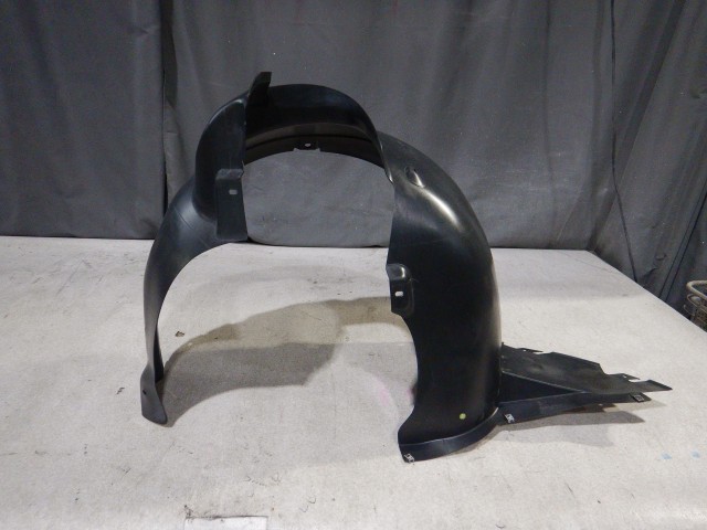 【中古】中古部品 VW ポロ 6RCBZ 左ﾌﾛﾝﾄｲﾝﾅｰﾌｪﾝﾀﾞｰ 【3330810100-260108000210750】