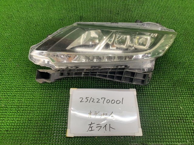 【中古】中古部品 オデッセイ RC1 左ﾍｯﾄﾞﾗﾝﾌﾟ 【3330991000-251227000110900】