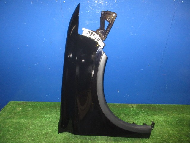 【中古】中古部品 アウトランダー GF7W 右ﾌﾛﾝﾄﾌｪﾝﾀﾞｰ 【3310270100-000015171610600】