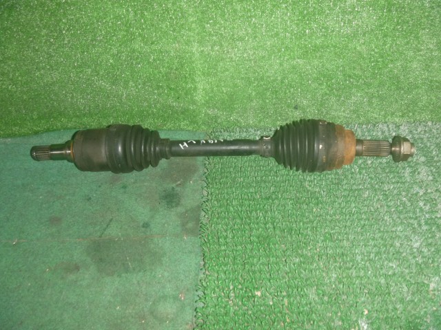 【中古】中古部品 エブリィ DA64V 左ﾌﾛﾝﾄﾄﾞﾗｲﾌﾞｼｬﾌﾄ 【3330370100-000263000142200】