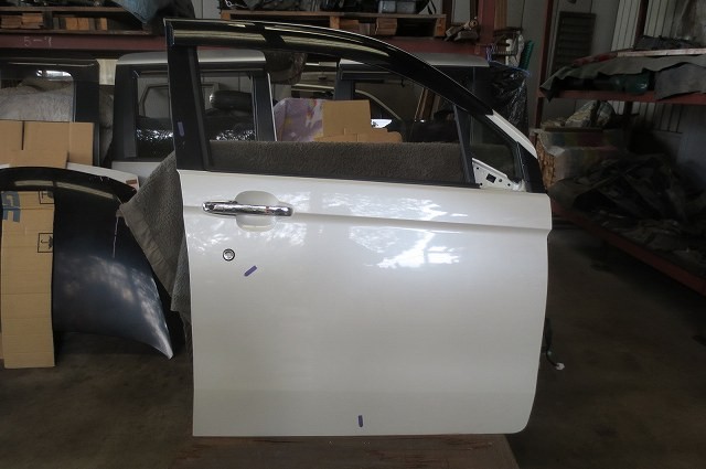 【中古】中古部品 Ｎ－ＷＧＮ JH1 右ﾌﾛﾝﾄﾄﾞｱ 【3340180100-260109000113100】